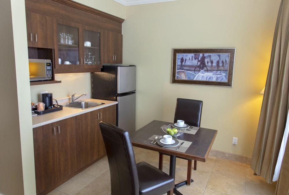 Hotel Brossard Luaran gambar