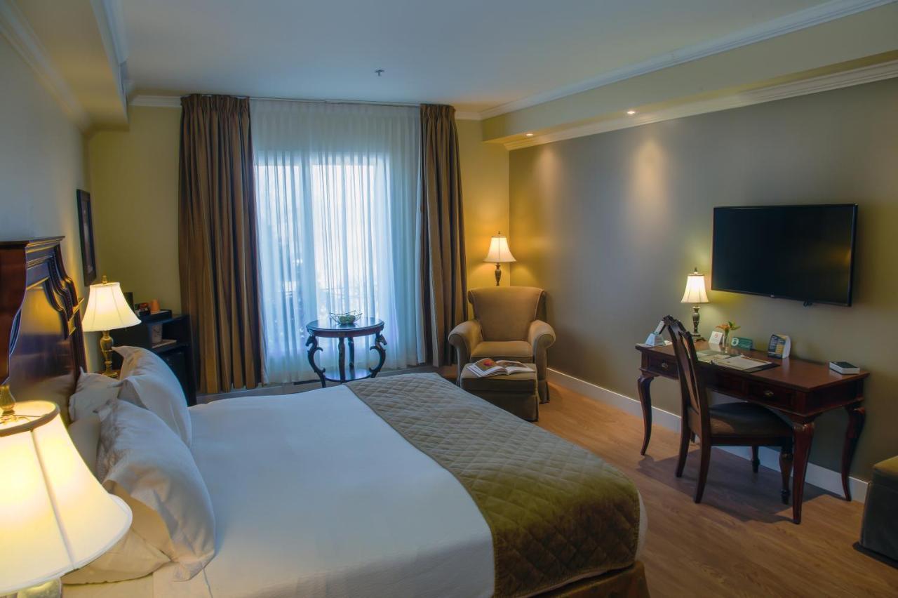 Hotel Brossard Luaran gambar