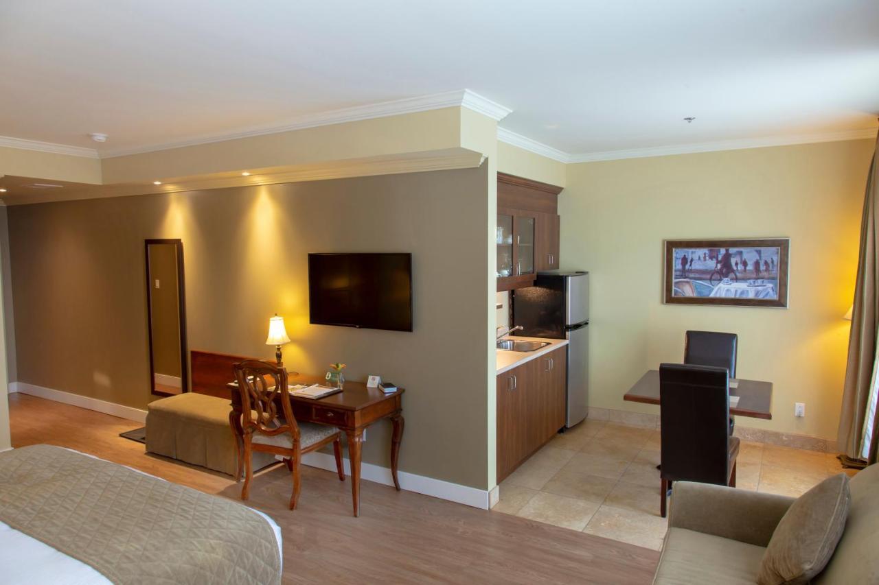 Hotel Brossard Luaran gambar
