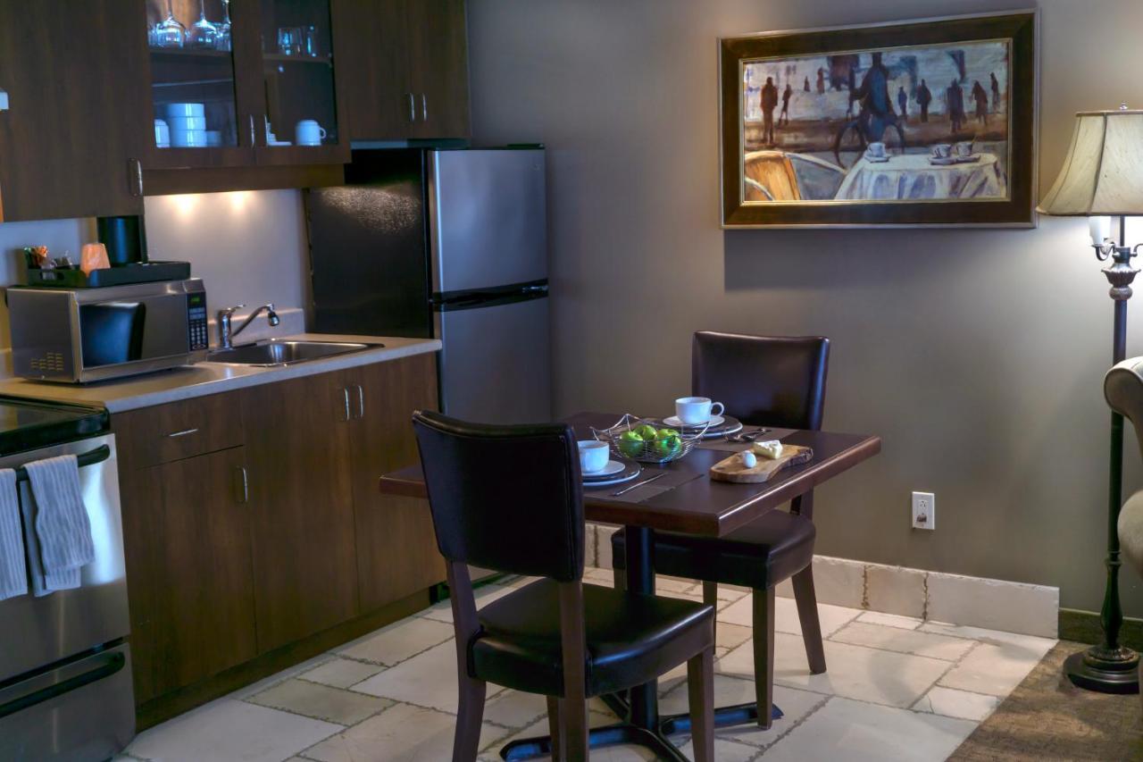 Hotel Brossard Luaran gambar