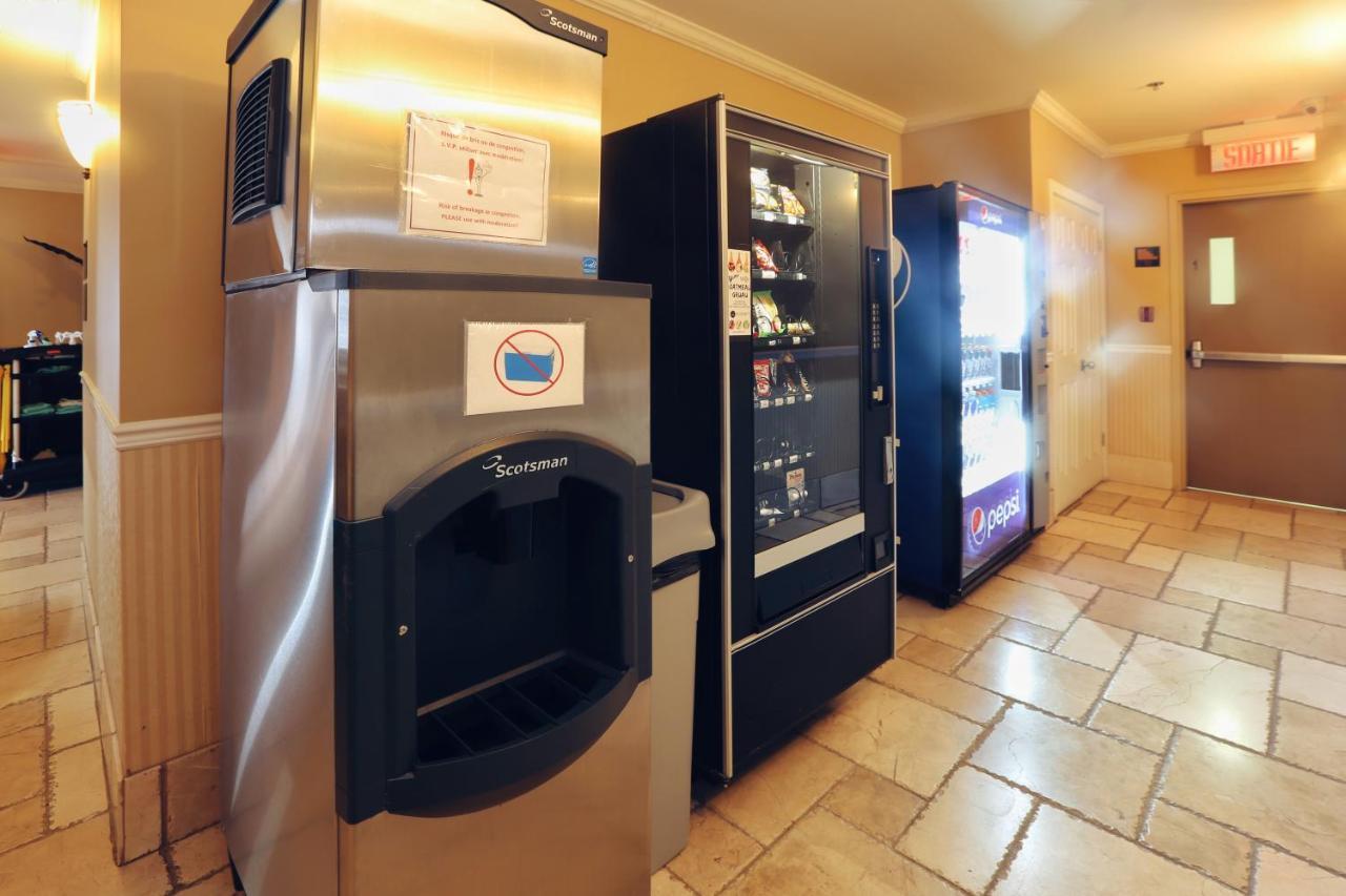Hotel Brossard Luaran gambar