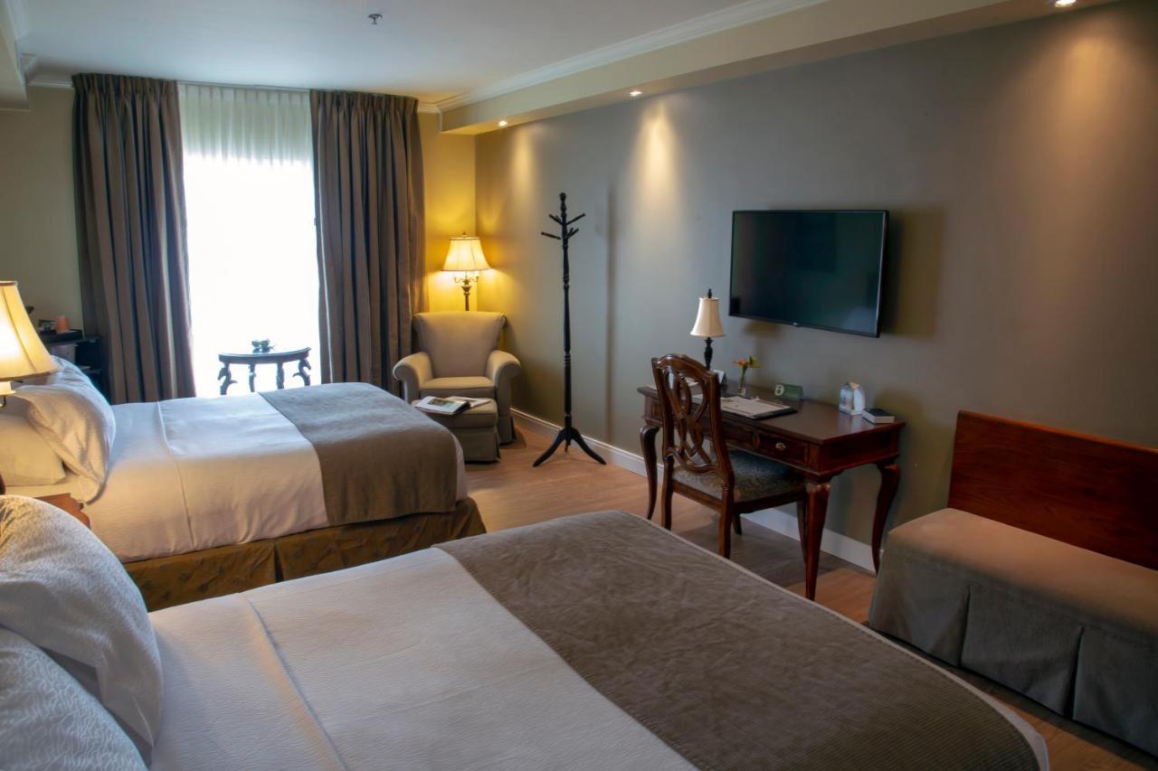 Hotel Brossard Luaran gambar