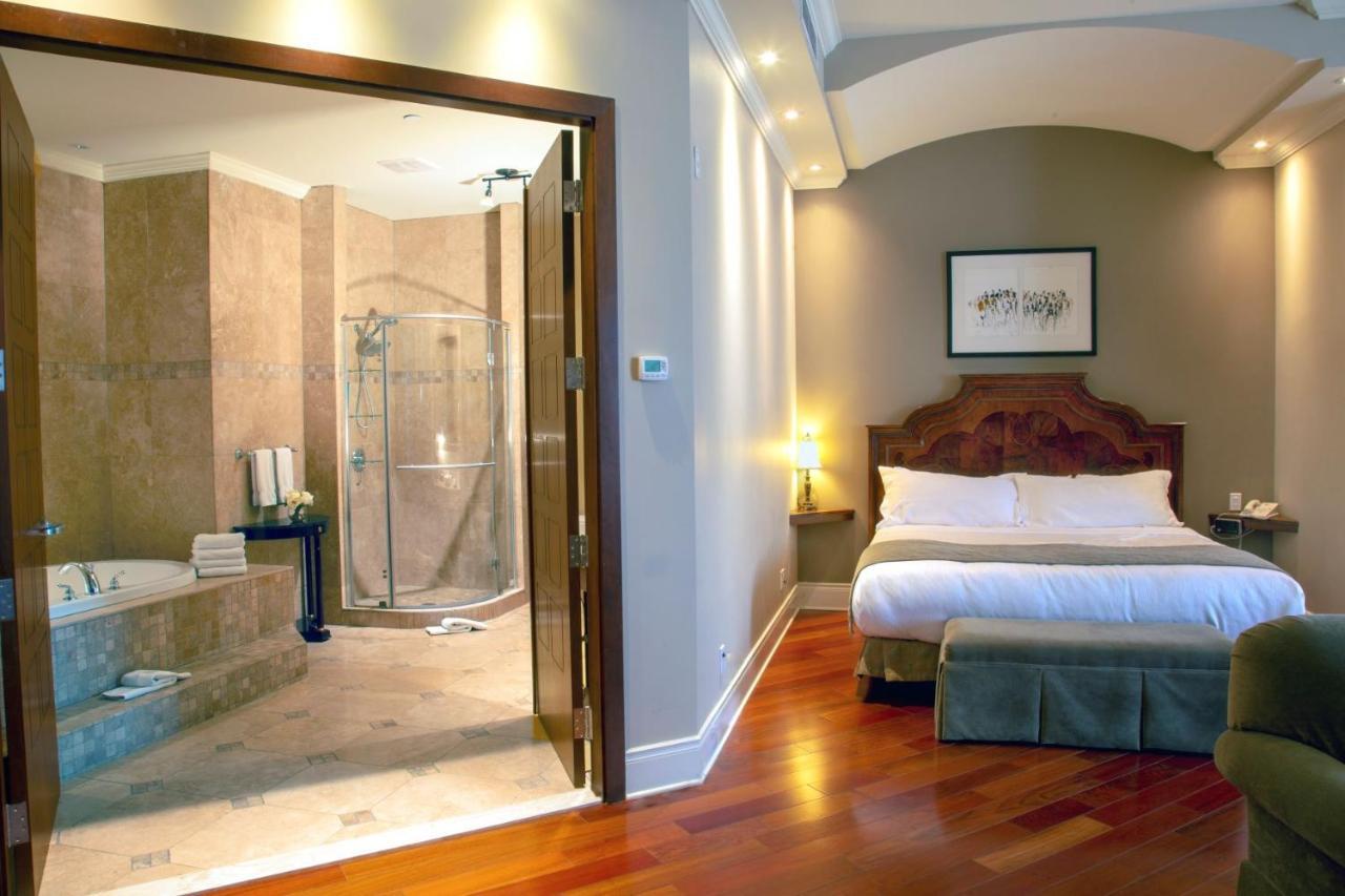 Hotel Brossard Luaran gambar