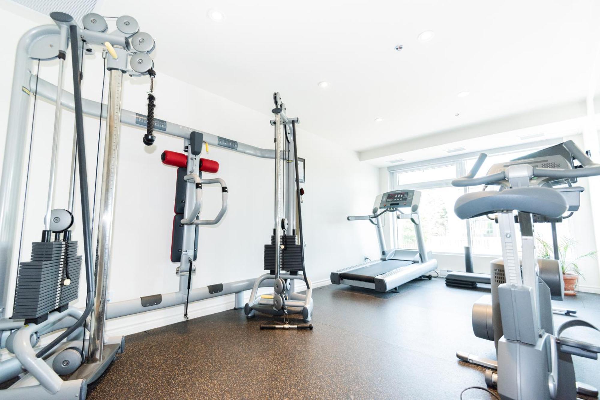 Hotel Brossard Luaran gambar