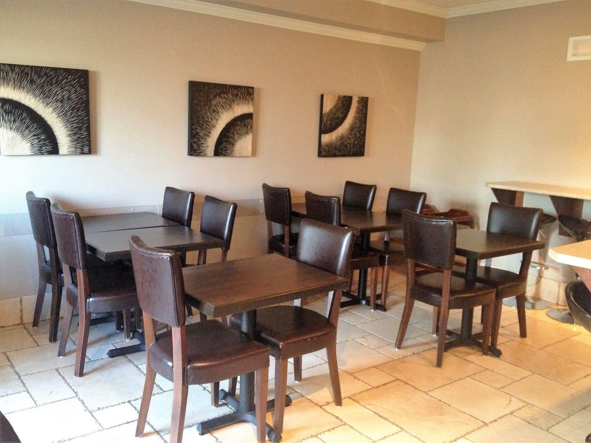Hotel Brossard Luaran gambar
